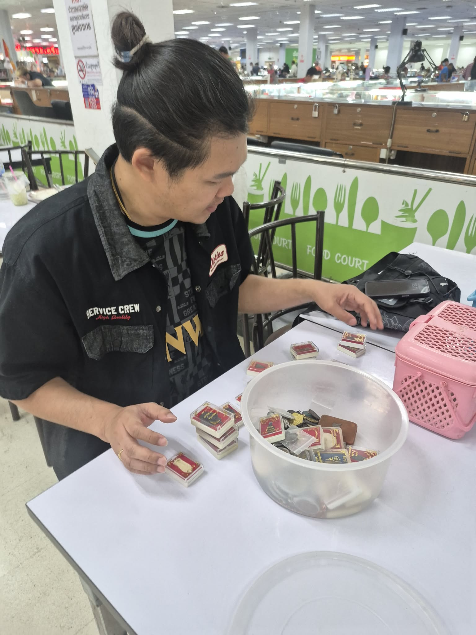 รับซื้อทองคำ เงิน นาค - เปลี่ยนเป็นเงินสด